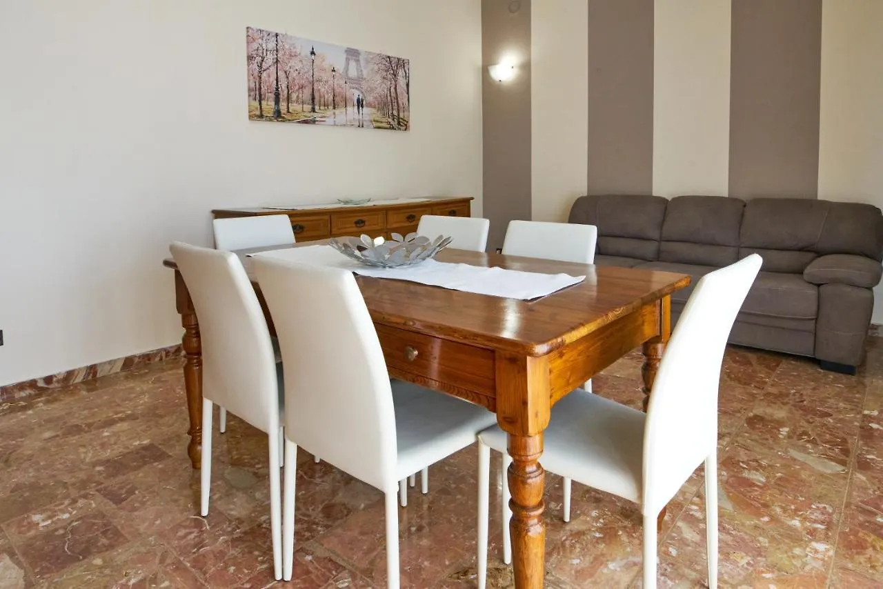Cinzia'S Holiday Home Ντεζεντσάνο ντελ Γκάρντα Διαμέρισμα